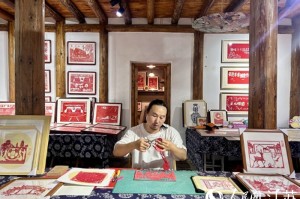 奔着“苏超”来 被兴化圈粉